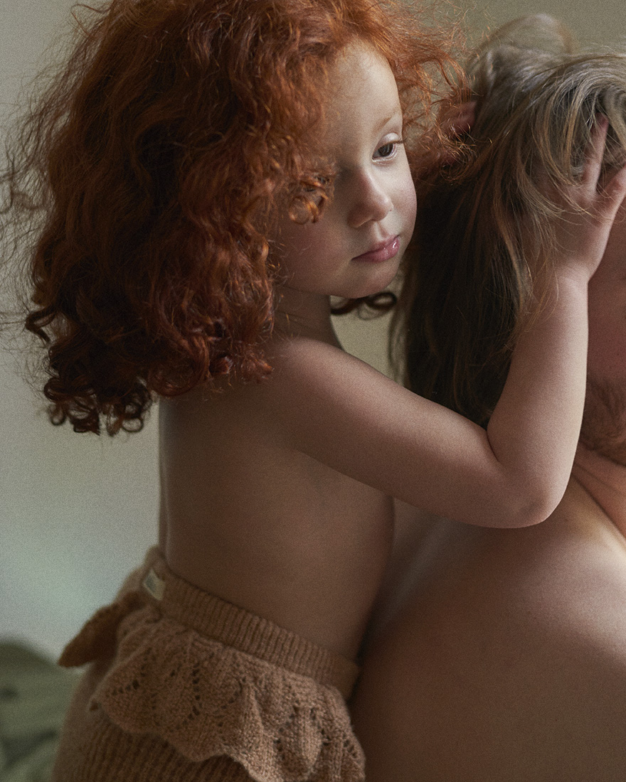 Motherhood photographer