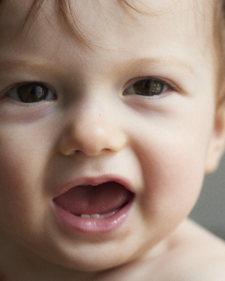 Motherhood photographer