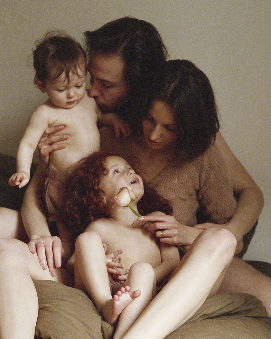 Motherhood photographer